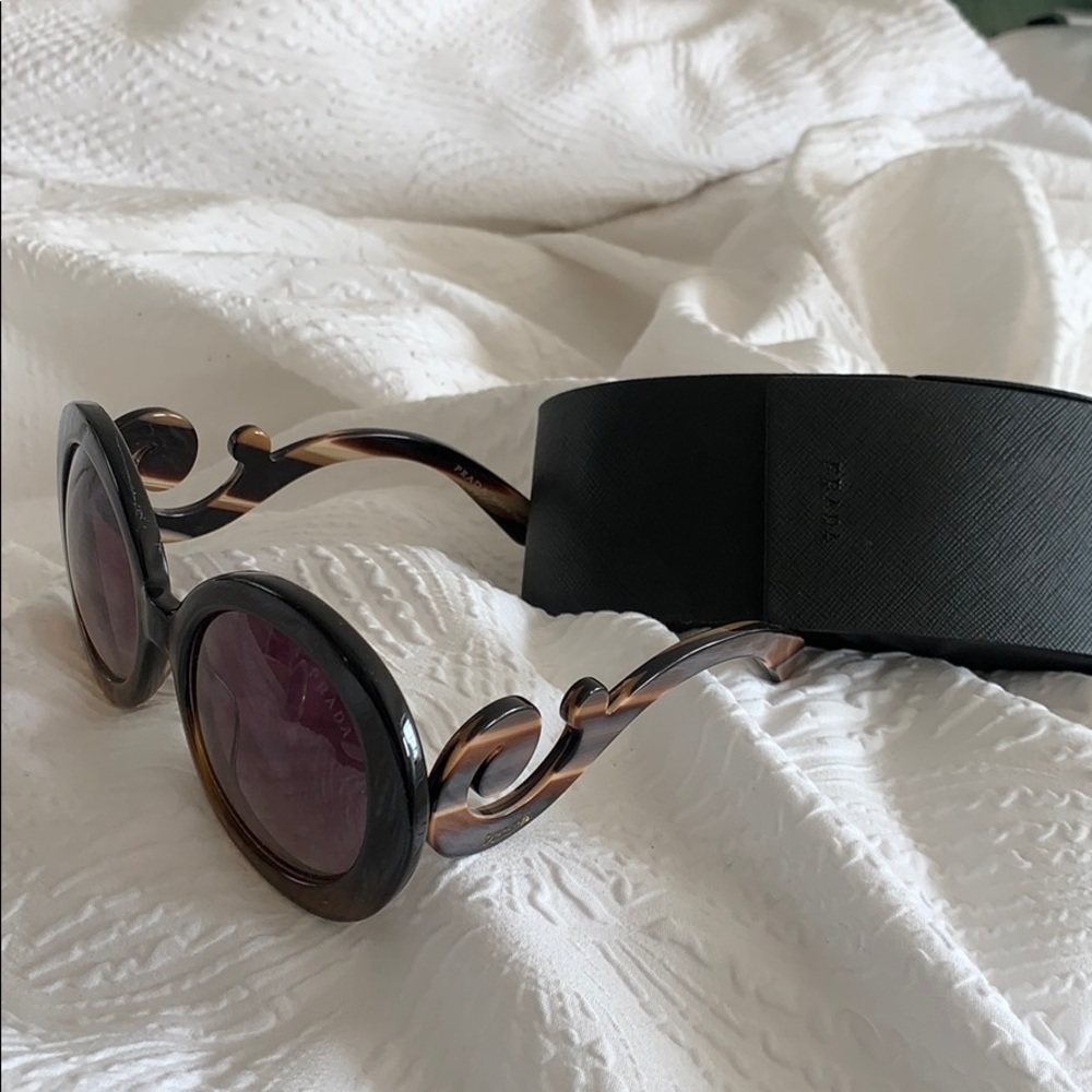 Prada women round sunglasses